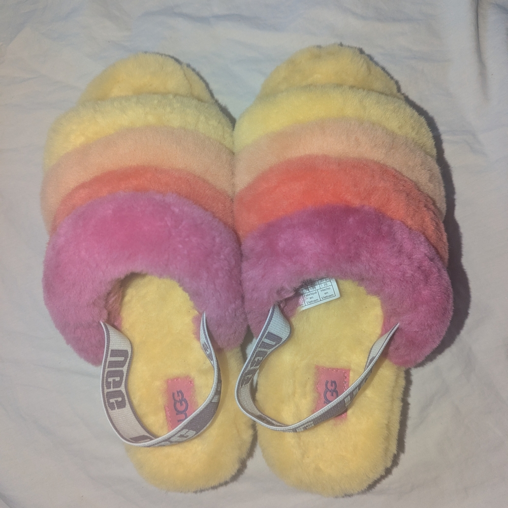 UGG Fluffy Rainbow Slippers Size 9